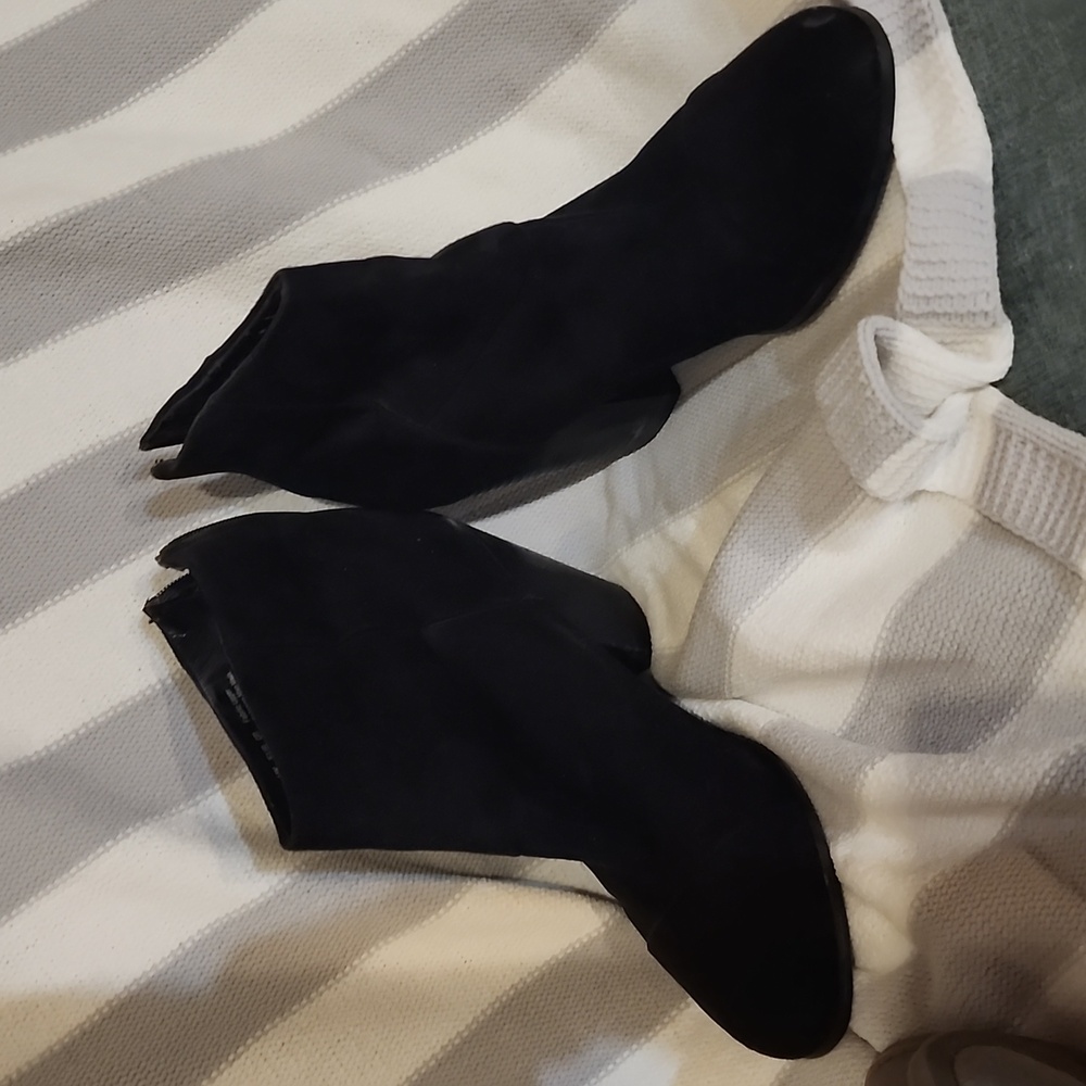 Remington black boots